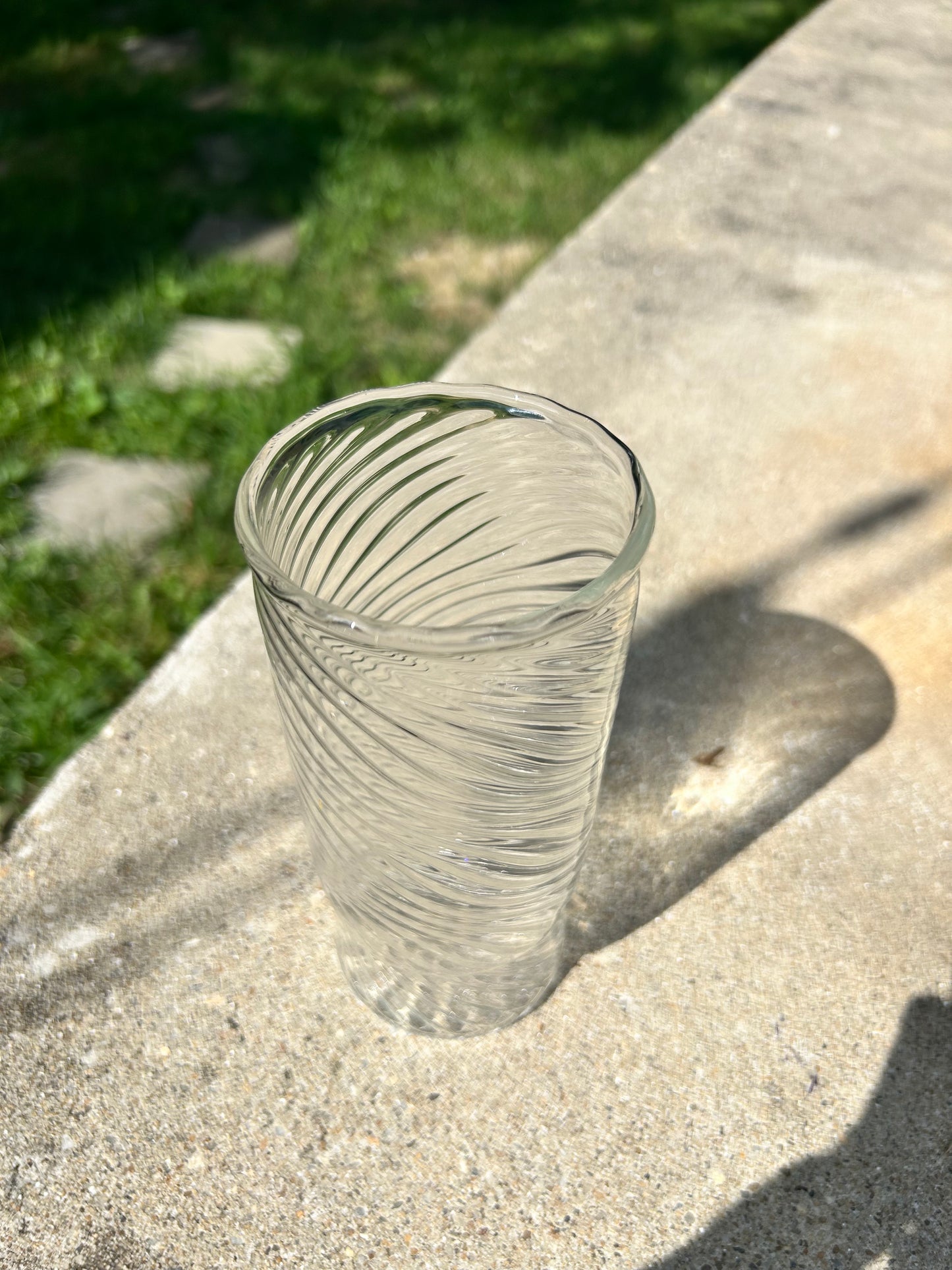 scalloped tumbler