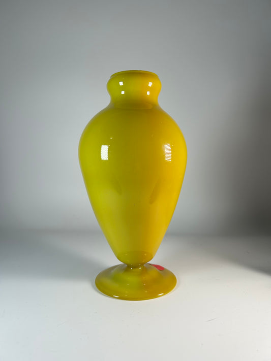 medium yellow veronese