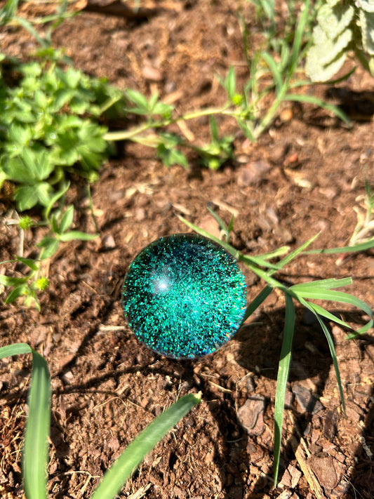 green dichro planter stake